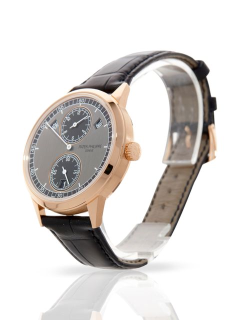 Patek Philippe Complications 5235/50R-001 Image 2